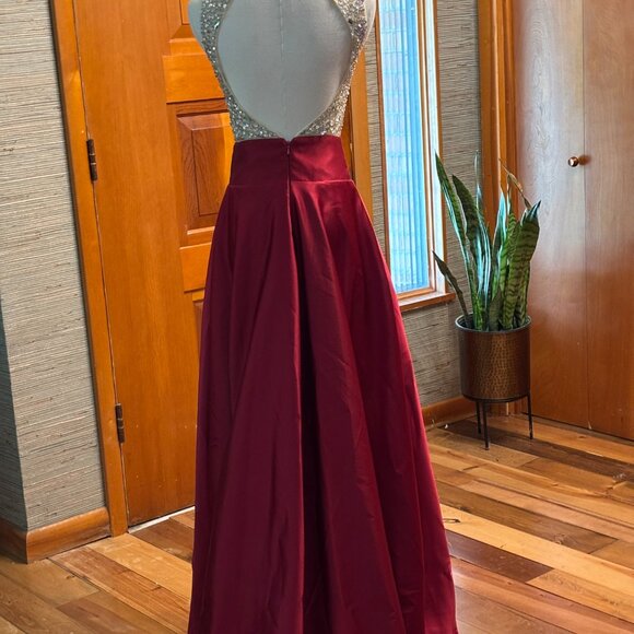 Maroon & Gold Evening Gown Size 4 - Picture 3 of 4